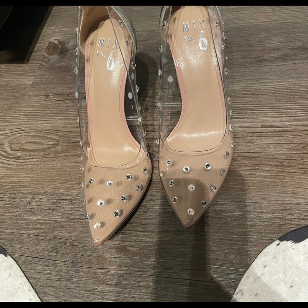 New unworn mix 6.5 high heel clear rhinestone studded stiletto with silver